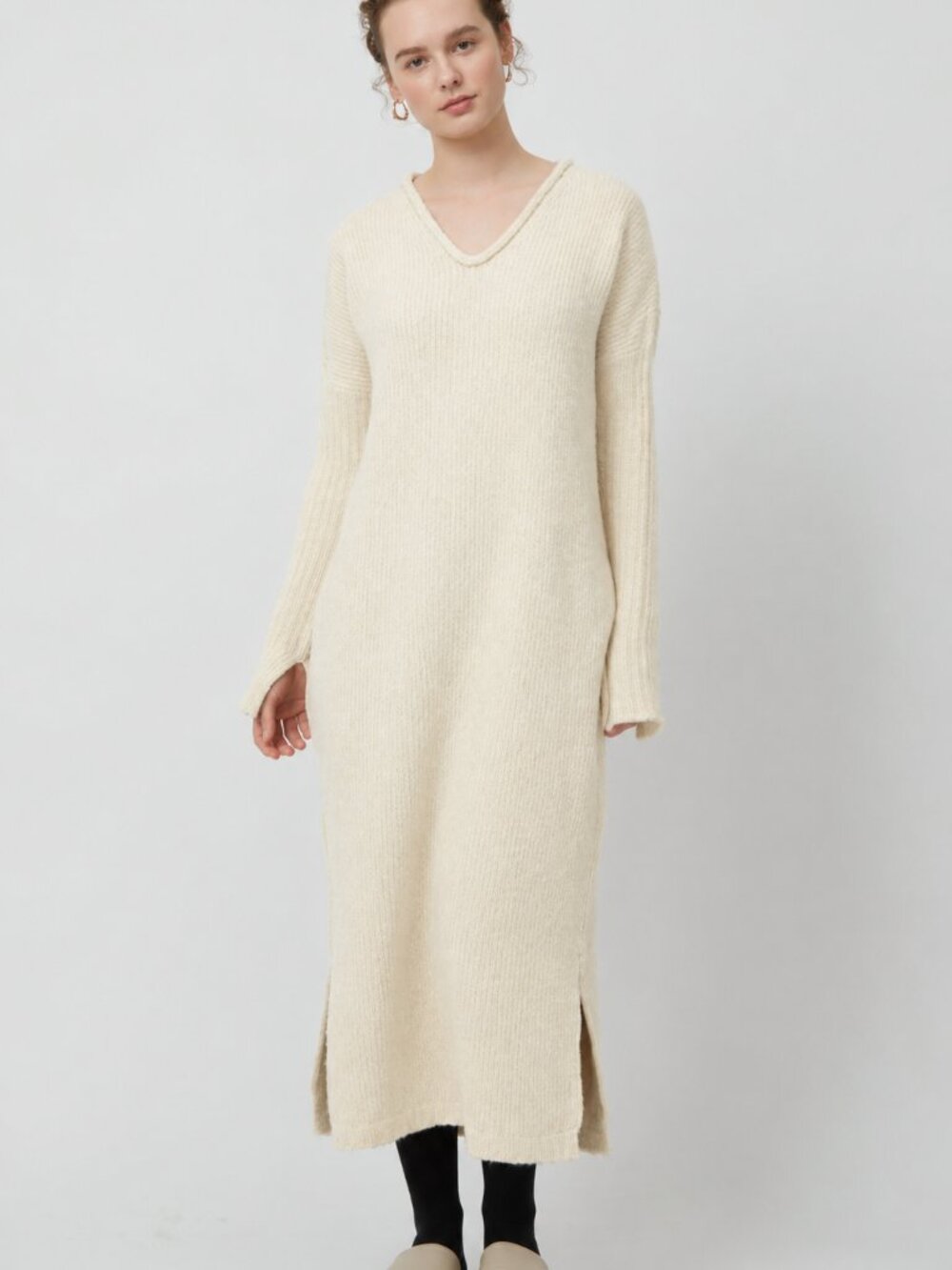 ATELIER DELPHINE  Ivory V-Neck Long Sleeve Maxi Sweater Dress RET $395 LIKE NEW!